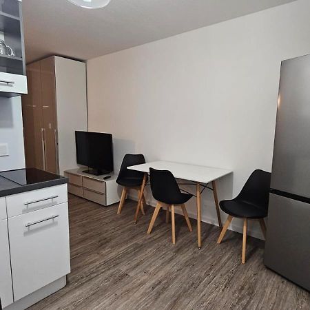 Gast Appartment แกร์เมอร์สไฮม์ ภายนอก รูปภาพ